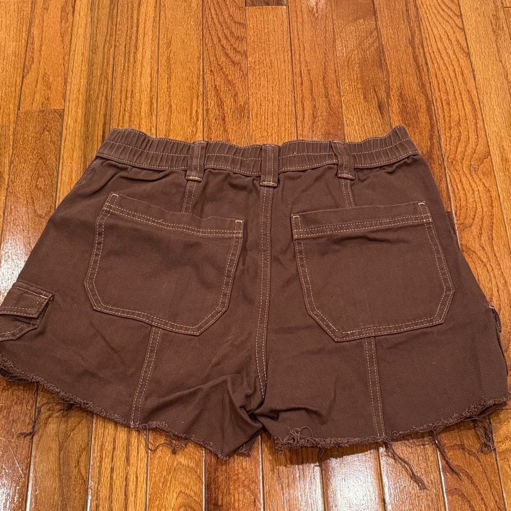 PacSun Brown Women's Cargo Shorts - Picture 2 of 4
